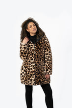 Load image into Gallery viewer, Patty Puffer Black Leopard Jacket