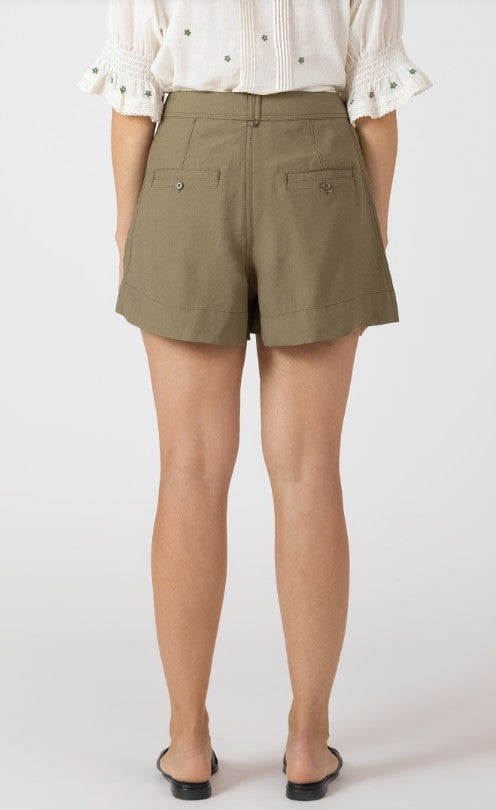 Relaxed Short 2722704