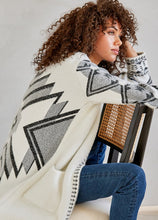 Load image into Gallery viewer, Iceland Cardigan