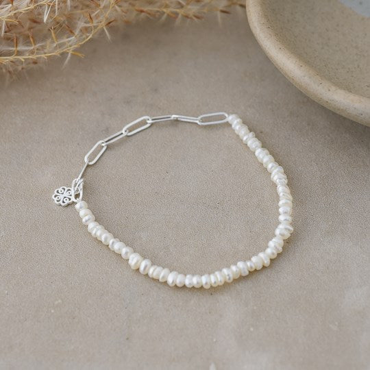 Alyssa Bracelet - White Pearl