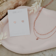 Load image into Gallery viewer, Paper Clip Heart Necklace