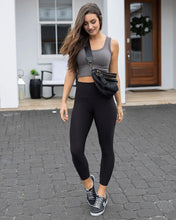 Load image into Gallery viewer, Cropped Midweight Daily Pocket Leggings-Black