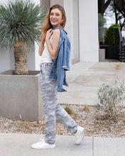 Load image into Gallery viewer, Camper Cargo Pants in Camo