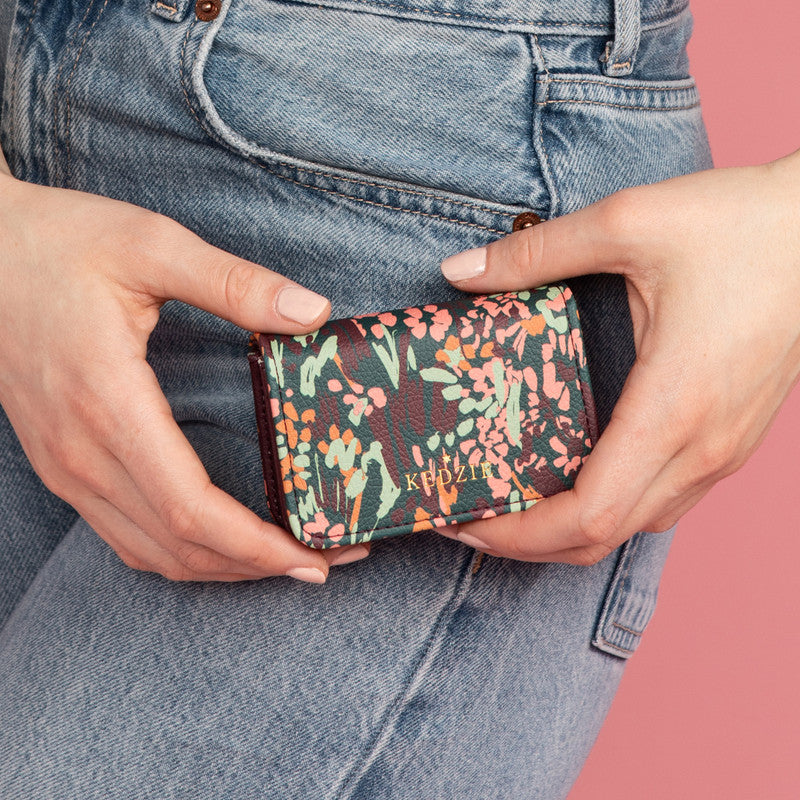 Essentials Only Card & Cash Wallet