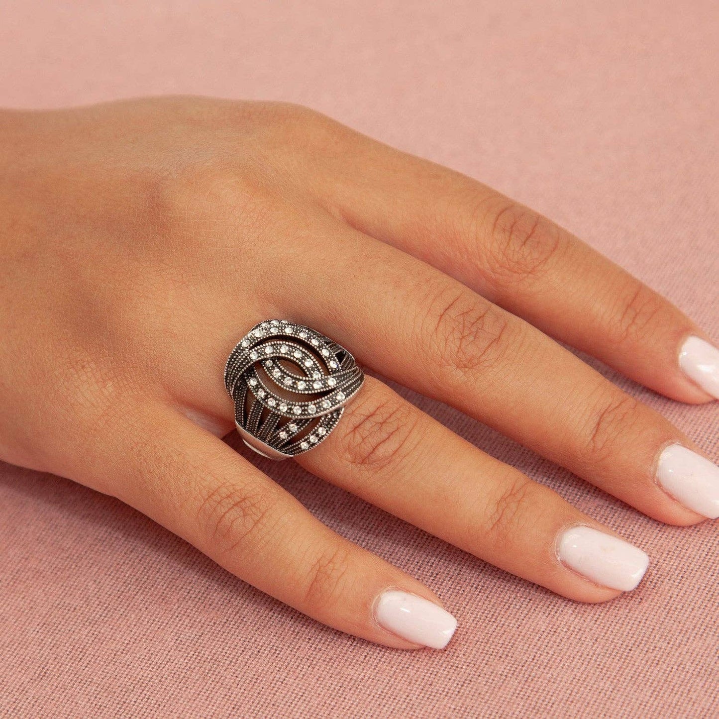 La-a SOLE - Ribbon & CZ Swirl Design Stretch Ring | Silver