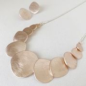 Short Necklace with Scratch Metal Layered Pebbles