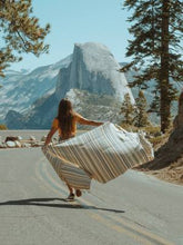 Load image into Gallery viewer, The Shoreline