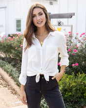 Load image into Gallery viewer, Favourite Button Up Plaid