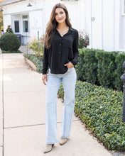 Load image into Gallery viewer, Stretch-Fit Button Up Top-Black SALE