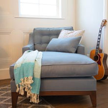 Load image into Gallery viewer, The Diamante Teema Towel