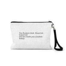 Load image into Gallery viewer, Linen Zippered Bag