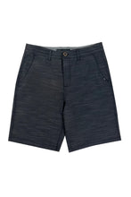 Load image into Gallery viewer, Leisure Loose Hybrid Short 9"