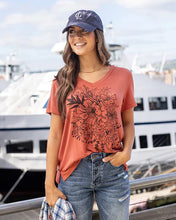 Load image into Gallery viewer, Sketched Floral Graphic Tee