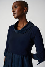 Load image into Gallery viewer, Cocoon Dress 173444
