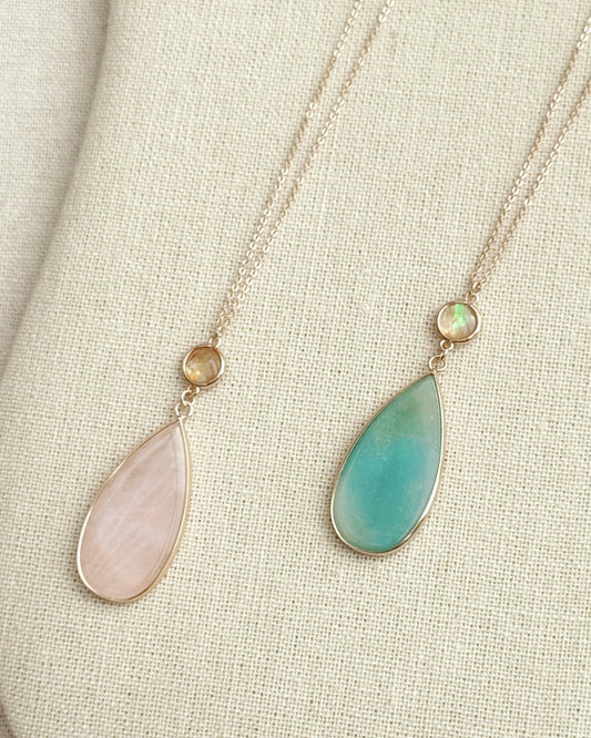 Semi-Precious Stone Teardrop Shell Pendant Gold Necklace 88771