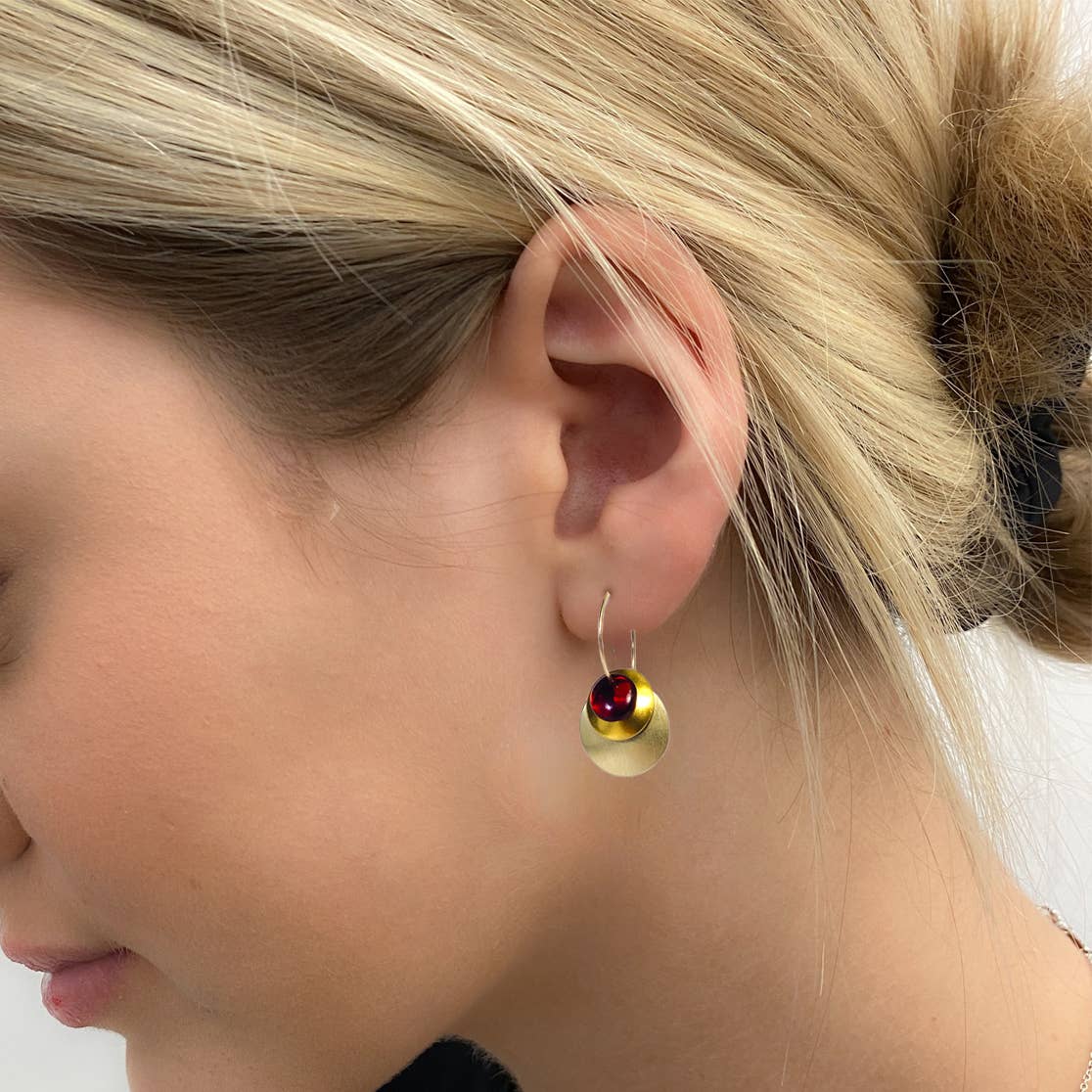 Ltmt40G - Dangle Earrings with 9 interchangeable colours.  