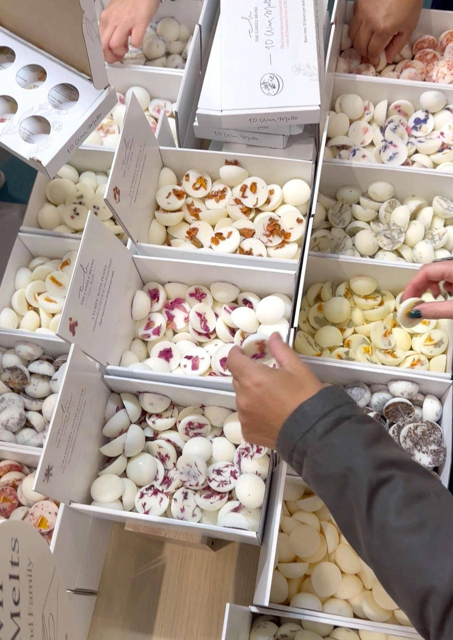 The Candle Brand Ltd - Pick Your Own Wax Melts (Box of 100)