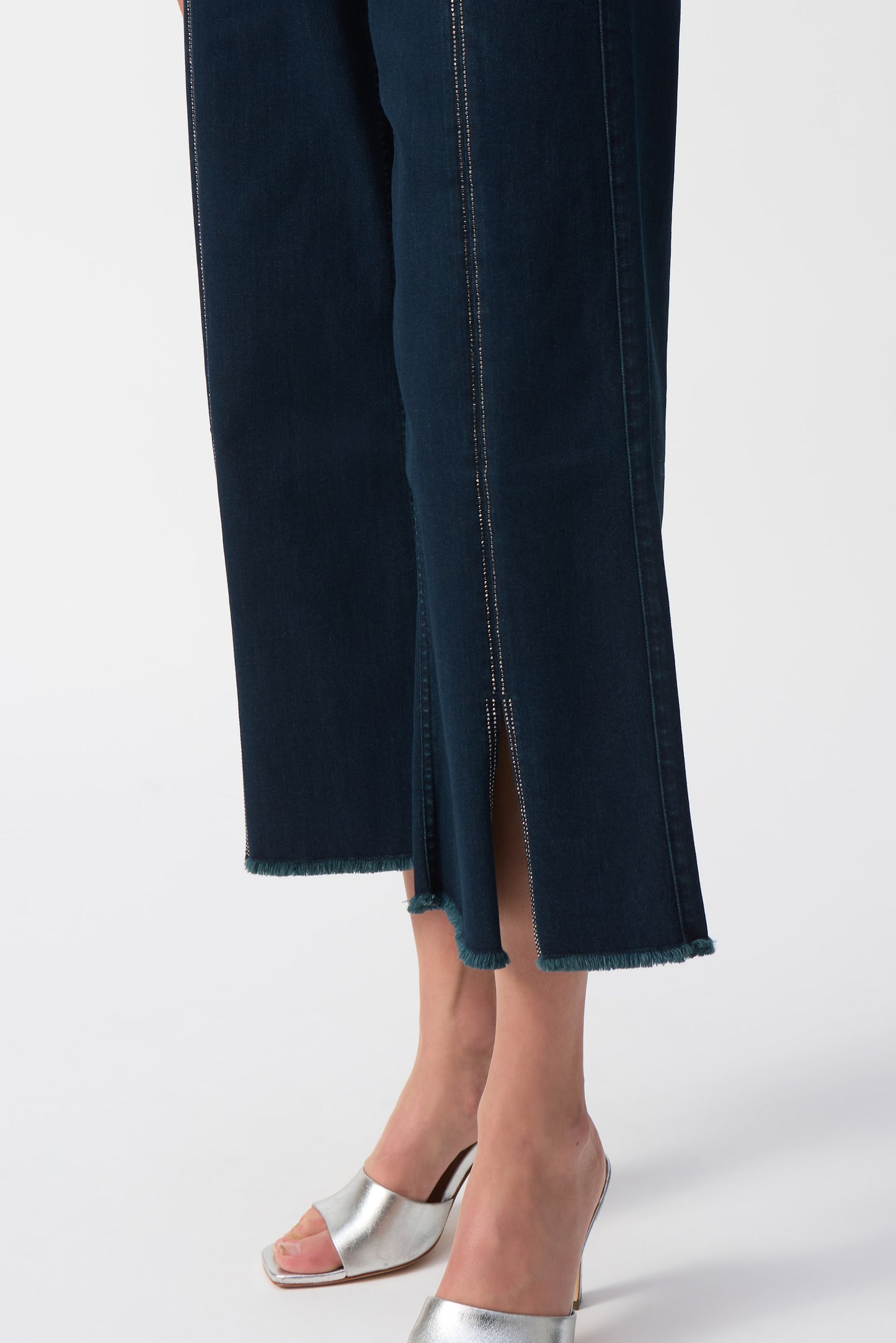 Claudia | Culotte Jeans With Embellished Front Seam 241903F25