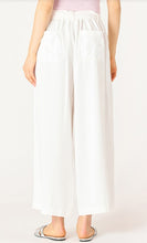 Load image into Gallery viewer, Belted Wide Leg Trouser
