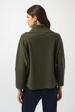 Load image into Gallery viewer, Sweater Knit Boxy Pullover With Zipped Collar 253963
