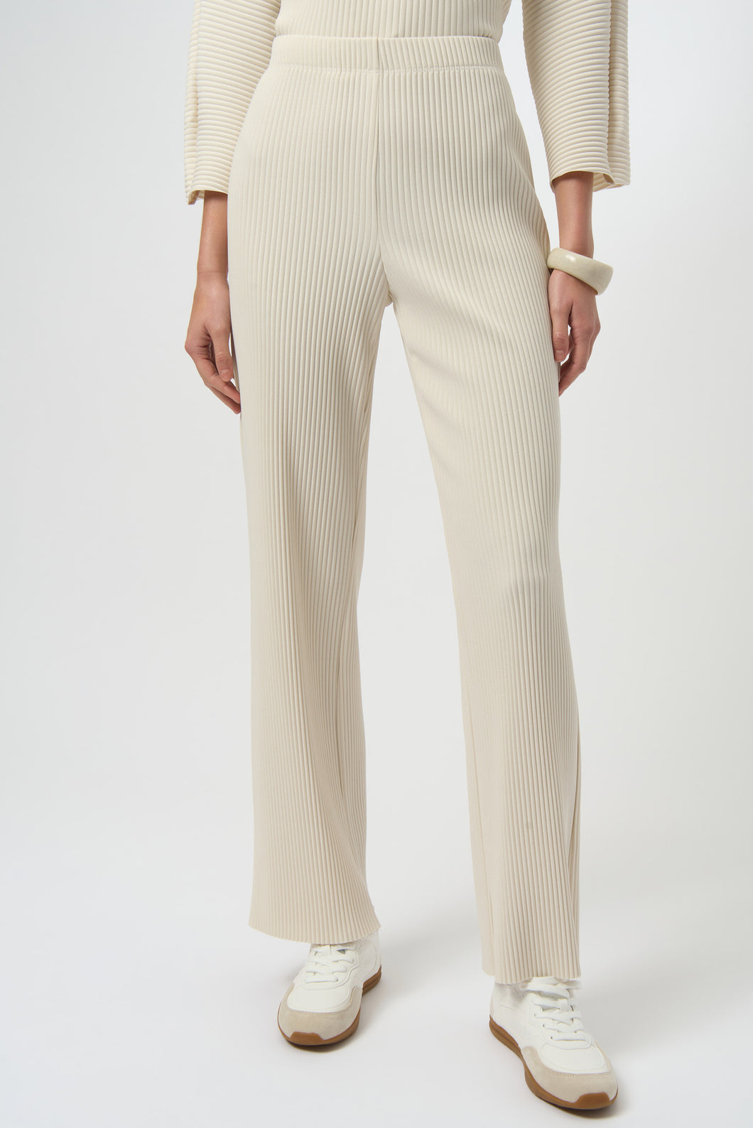 Pleated Scuba Crepe Wide-Leg Pants 254006