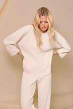 Load image into Gallery viewer, Pleated Scuba Crepe Boxy Top 254210
