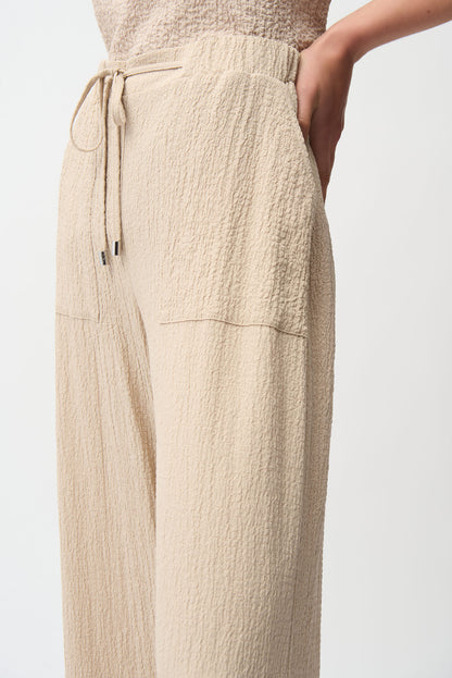 Seersucker Pull-On Crop Pants With Front Pockets 261197