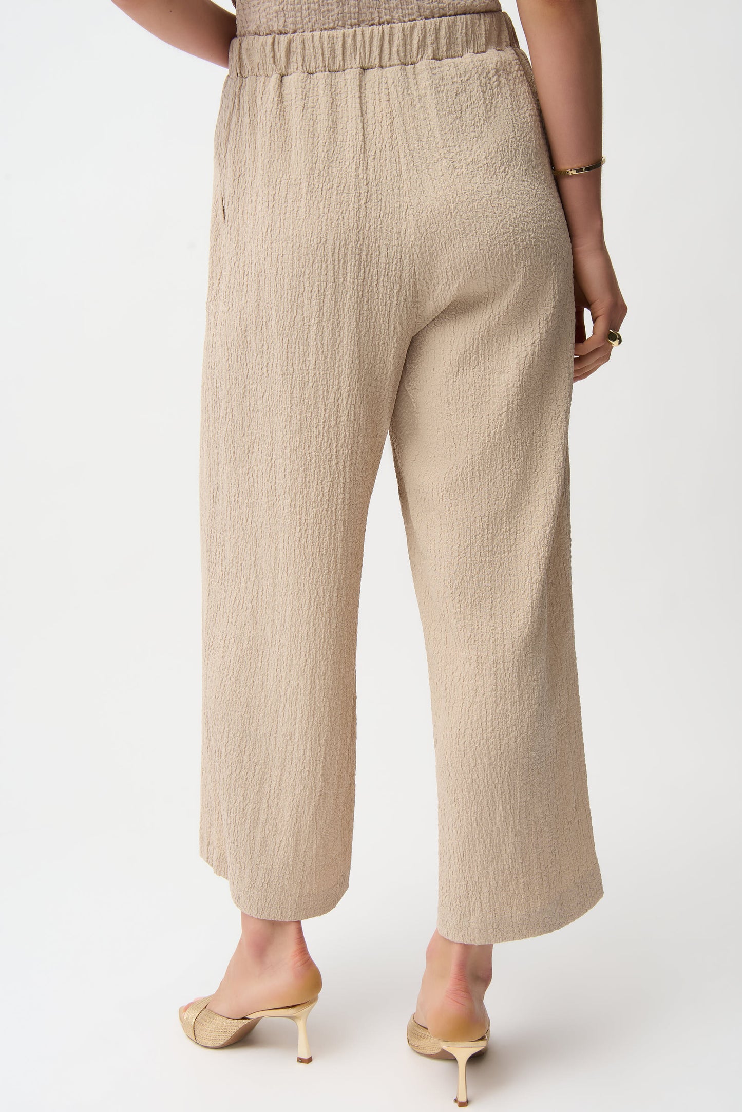 Seersucker Pull-On Crop Pants With Front Pockets 261197