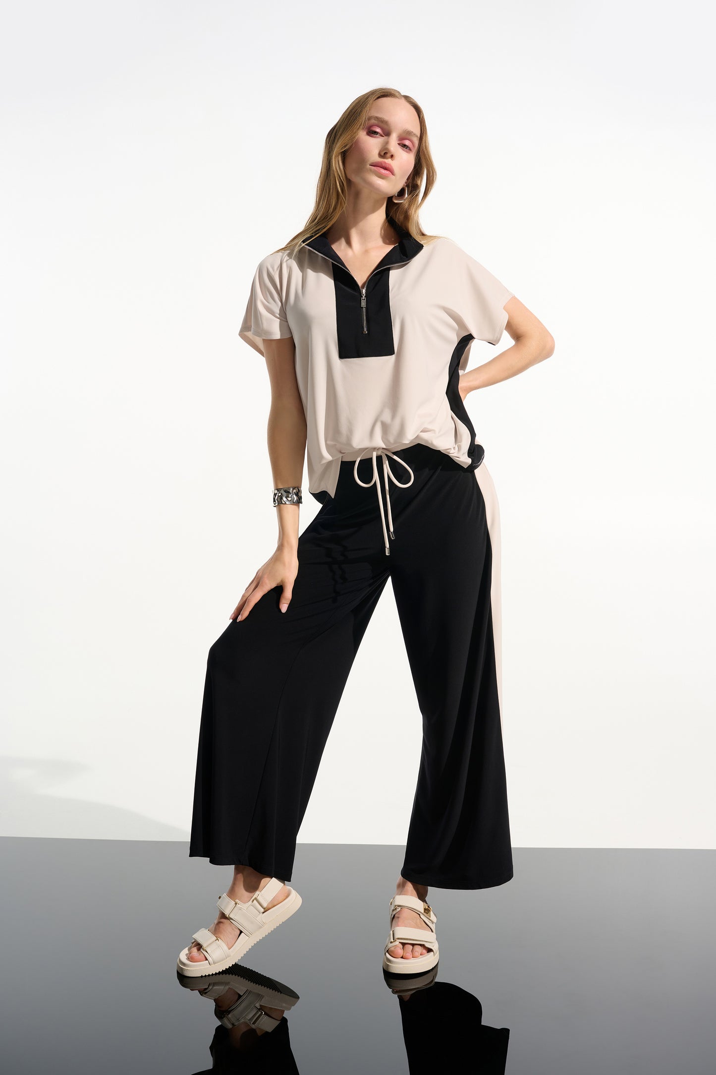 Silky Knit Color Block Straight Top With Zipped Collar 261611