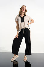 Load image into Gallery viewer, Silky Knit Color Block Straight Top With Zipped Collar 261611
