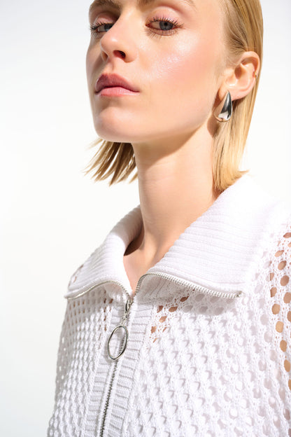 Viscose Blend Boxy Sweater Knit With Zipped Neckline 261634
