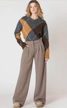 Load image into Gallery viewer, Crystal Wide Leg Knit Trouser 2622211
