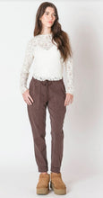 Load image into Gallery viewer, Exposed Seam Lace Top 2624016
