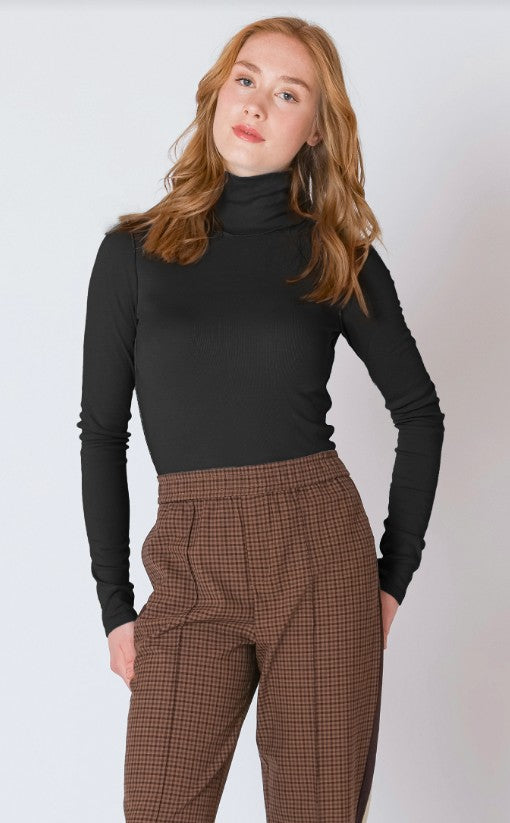 RaeAnn Exposed Seam Turtleneck 2624027