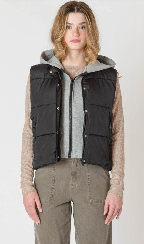Michelle Short Puffer Vest 2629517