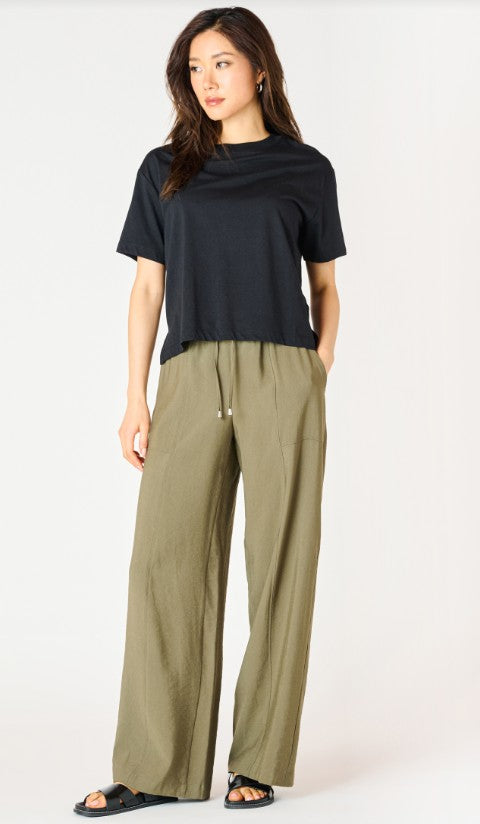 Essential Tee