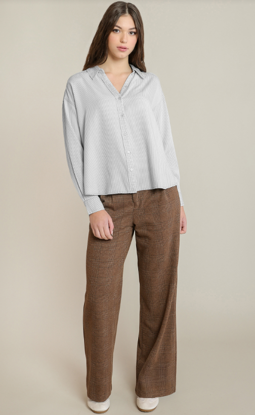 Relaxed Button Front Shirt 2823712