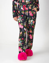 Load image into Gallery viewer, Relaxed Flower Print/Heirloom Print Pant
