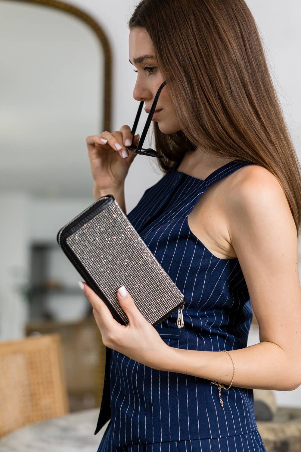 Handbag Express - Dazzling Accordion Wallet