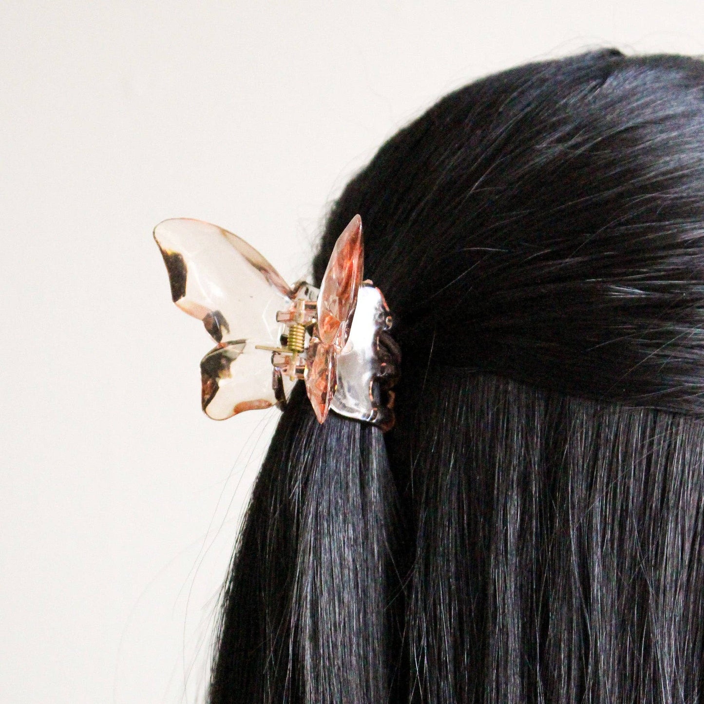 La-a SOLE - Butterfly Claw Clip | Auburn