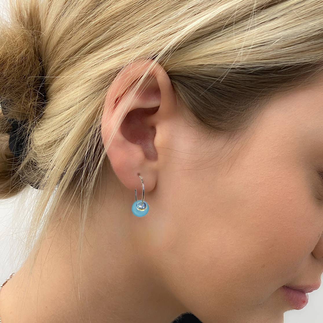 ABPN20 - Earrings come with 9 interchangeable colours.