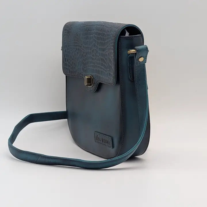 The Ellis Crossbody