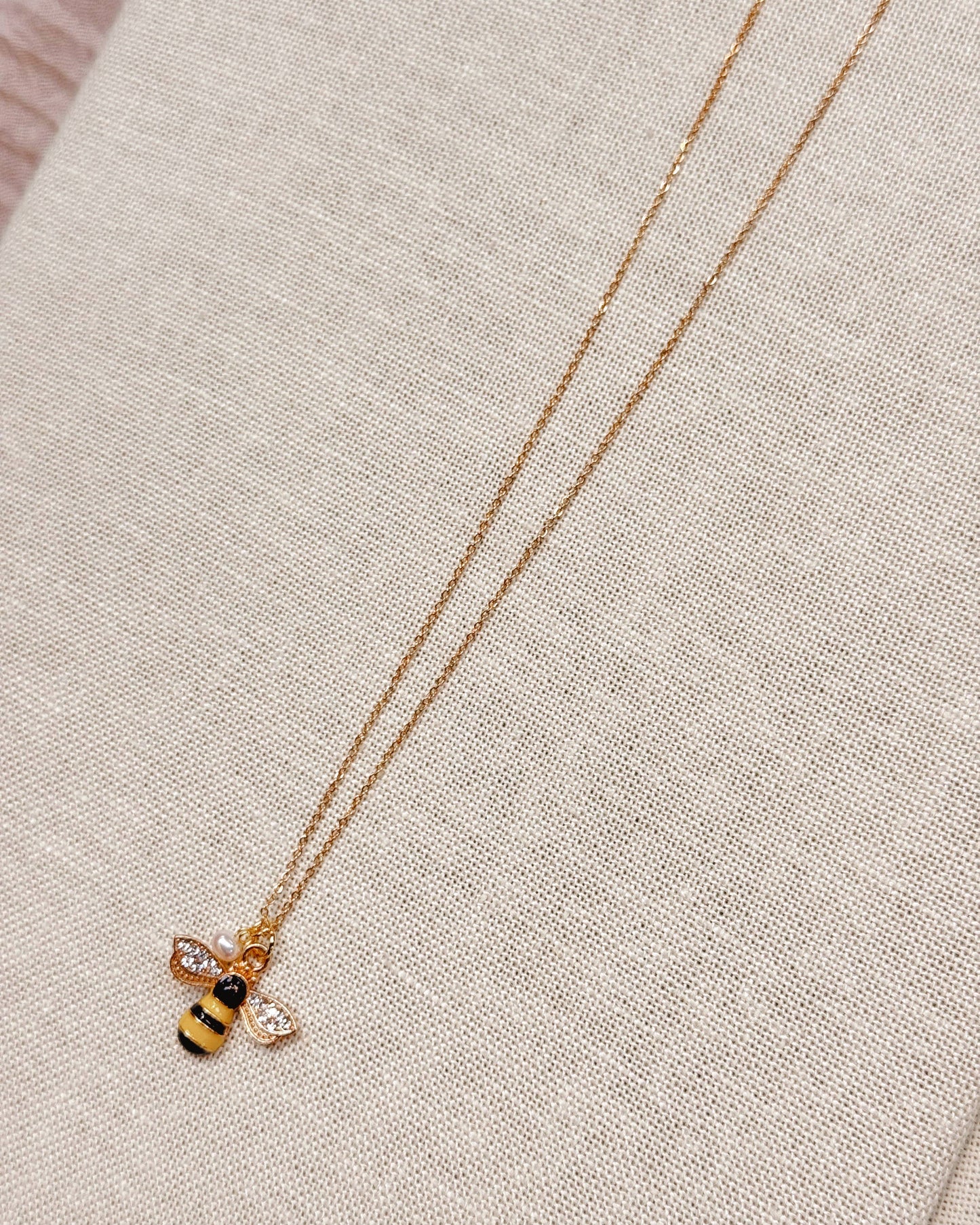 Bumblebee & Pearl Charm Necklace 86124