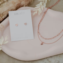 Load image into Gallery viewer, Paper Clip Heart Necklace
