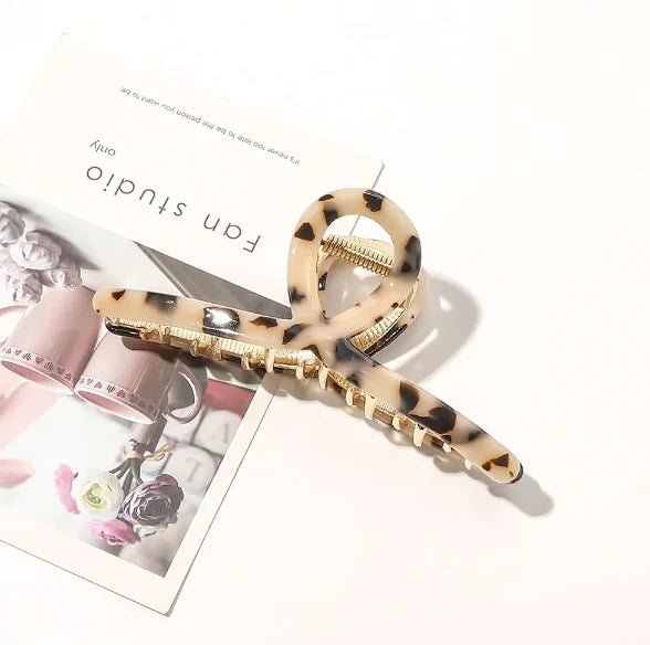 Luxe Loop Hair Claw Clip