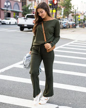 Load image into Gallery viewer, classic &amp; cozy ribbed sweater pant
