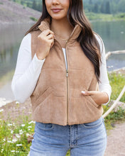 Load image into Gallery viewer, Camel Puffer Vest
