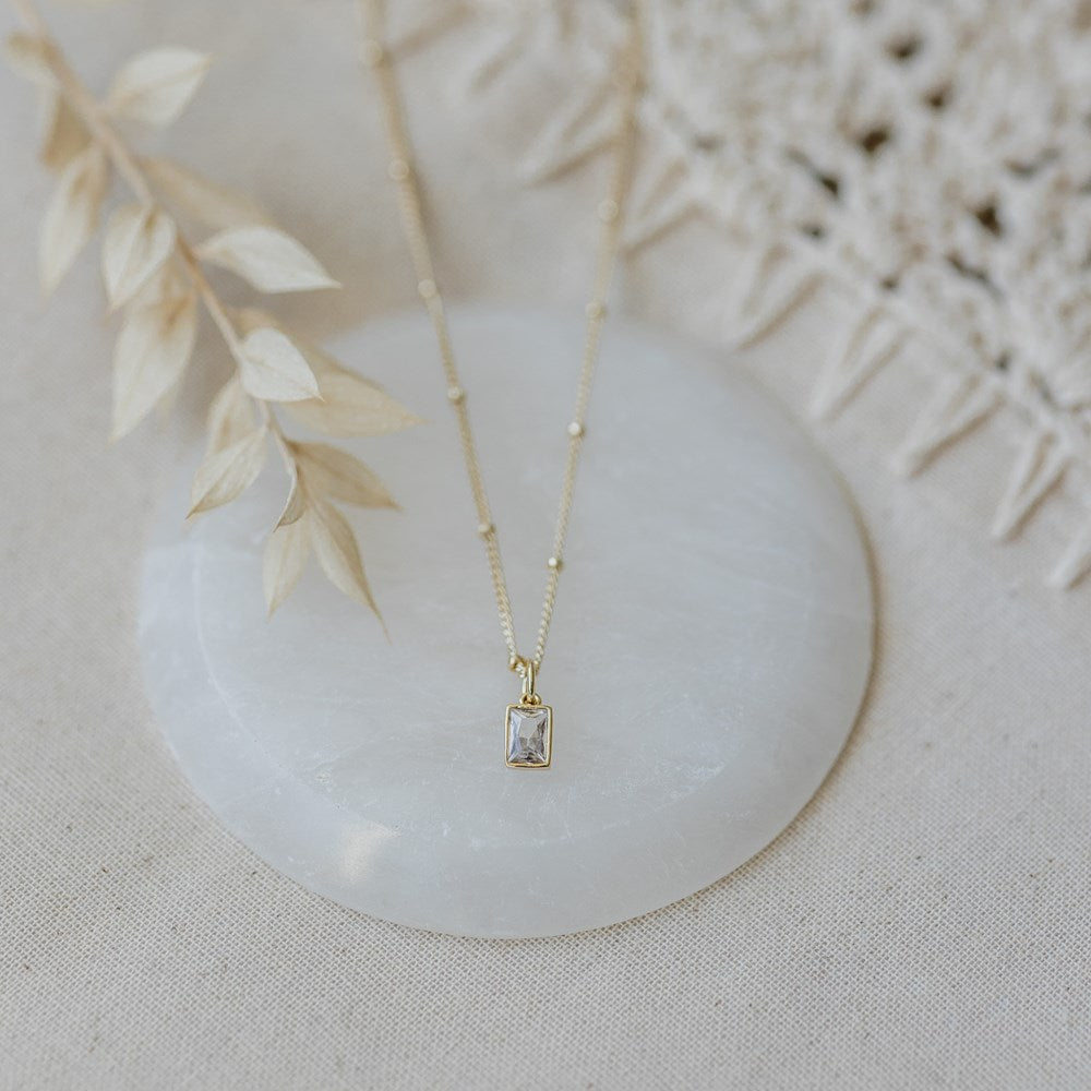 Glim Necklace