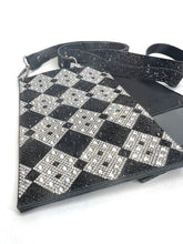 Load image into Gallery viewer, Cell Phone Purse
