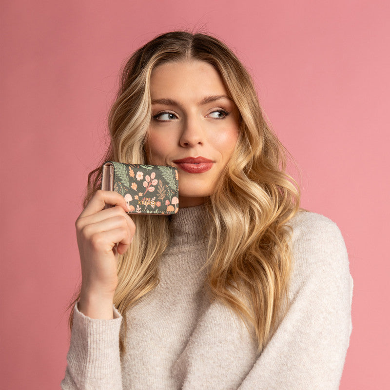 Essentials Only Card & Cash Wallet
